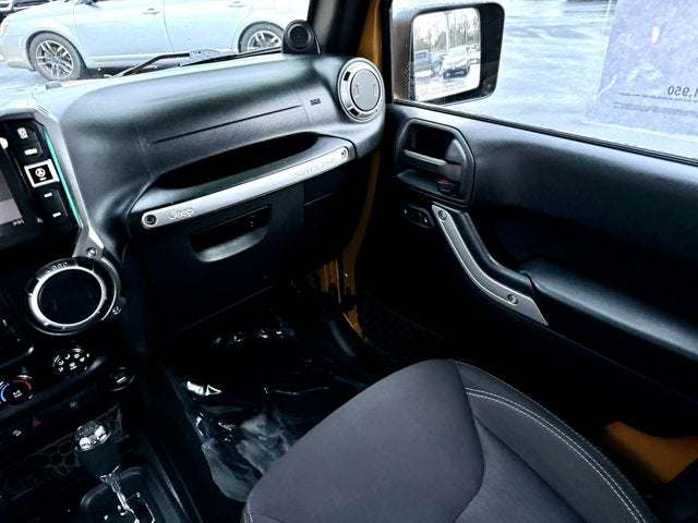 2014 Jeep Wrangler Unlimited Sahara 4WD