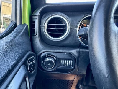 2018 Jeep Wrangler Unlimited Sahara 4WD