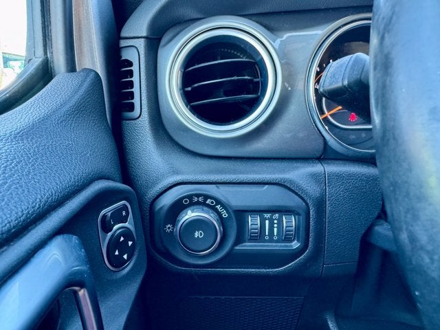 2019 Jeep Wrangler Unlimited Sahara 4WD