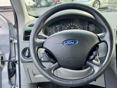 2005 Ford Focus S