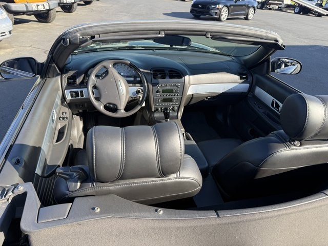 2002 Ford Thunderbird w/Hardtop Deluxe