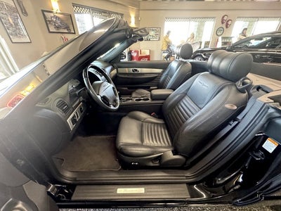 2002 Ford Thunderbird w/Hardtop Deluxe