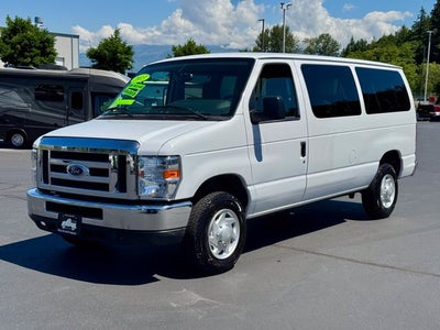2013 Ford Econoline Wagon XLT 12 PASSENGER