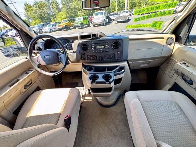 2013 Ford Econoline Wagon XLT 12 PASSENGER