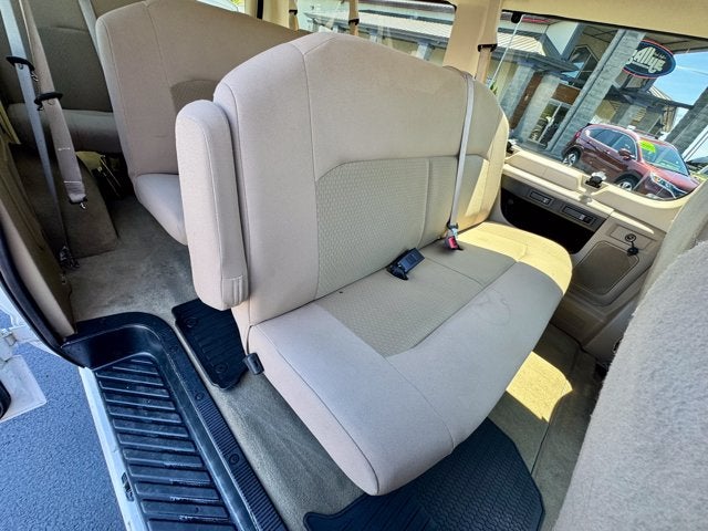 2013 Ford Econoline Wagon XLT 12 PASSENGER