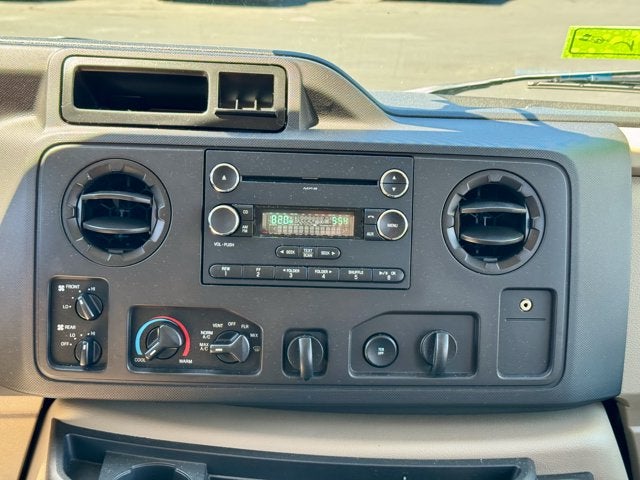 2013 Ford Econoline Wagon XLT 12 PASSENGER