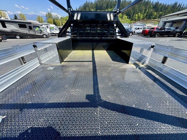 2023 Ford F-450 DRW CREWCAB SUPERDUTY XLT 4WD 10FT CONTRACTOR