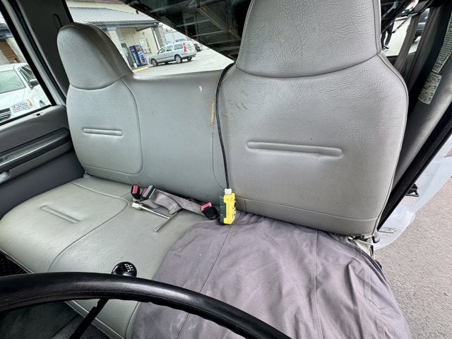 2000 Ford Super Duty F-550 XL Dump 11FT 2WD