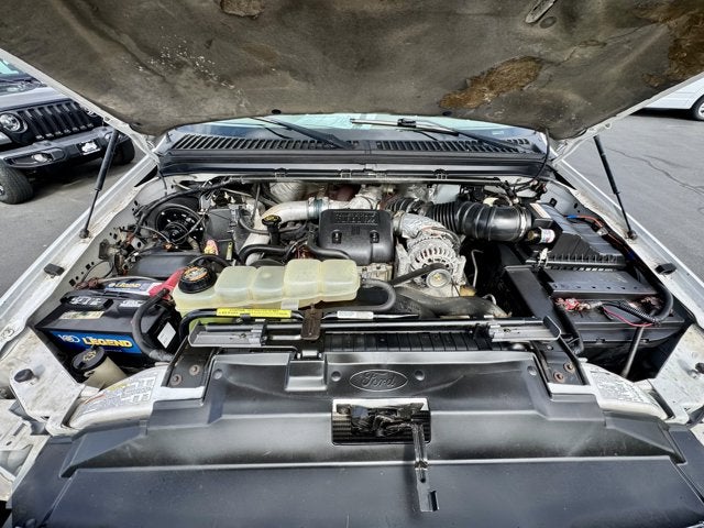 2000 Ford Super Duty F-550 XL Dump 11FT 2WD