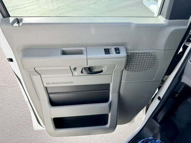 2013 Ford E350 Starcraft 12PASS Bus