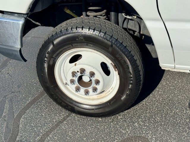 2013 Ford E350 Starcraft 12PASS Bus