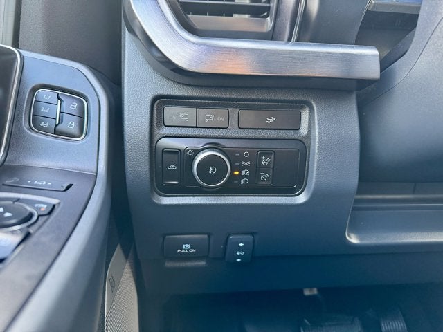 2023 Ford Super Duty F-350 DRW LARIAT