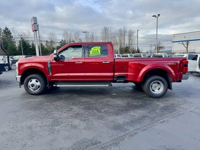 2023 Ford Super Duty F-350 DRW LARIAT