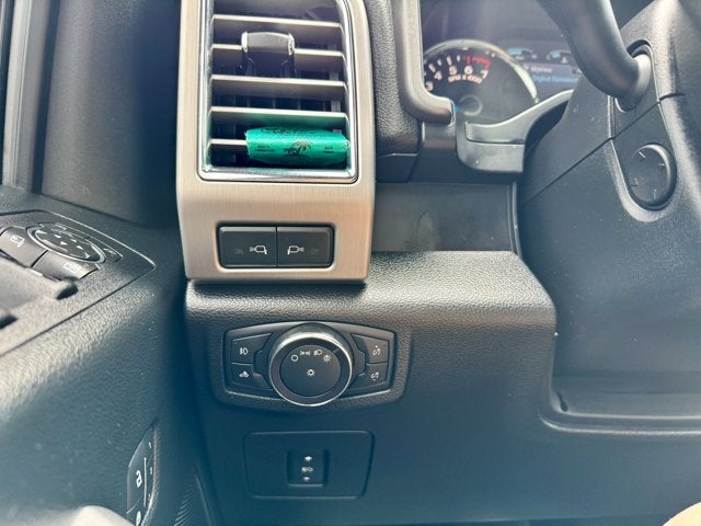2016 Ford F-150 Platinum 4WD