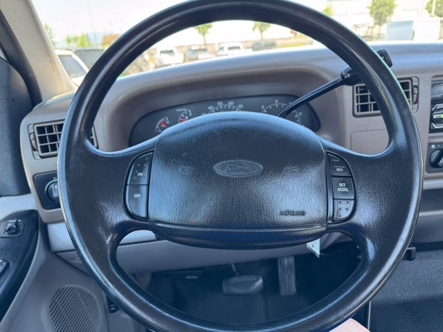 2001 Ford Super Duty F-250 XLT 4WD