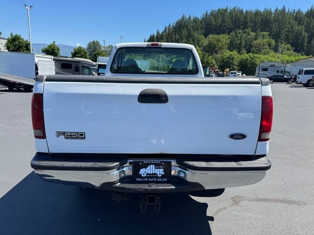 2001 Ford Super Duty F-250 XLT 4WD