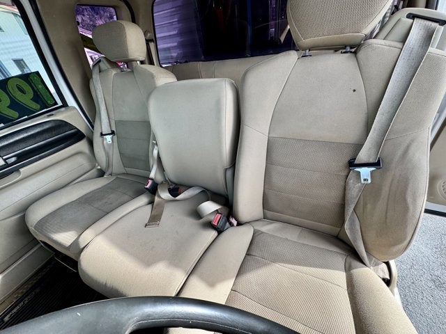 2005 Ford Super Duty F-250 XLT 4WD Camper PKG