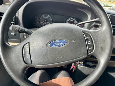 2005 Ford Super Duty F-250 XLT 4WD Camper PKG