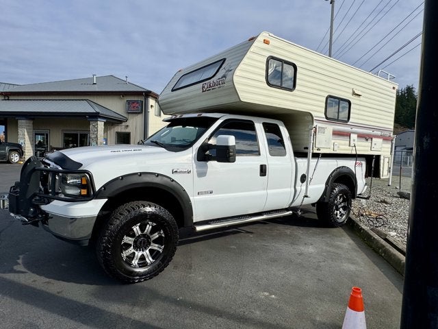 2005 Ford Super Duty F-250 XLT 4WD Camper PKG