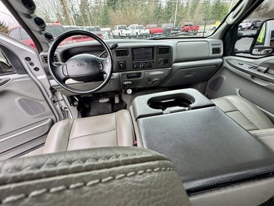 2002 Ford Super Duty F-350 SRW Lariat 4WD