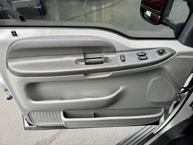 2002 Ford Super Duty F-350 SRW Lariat 4WD