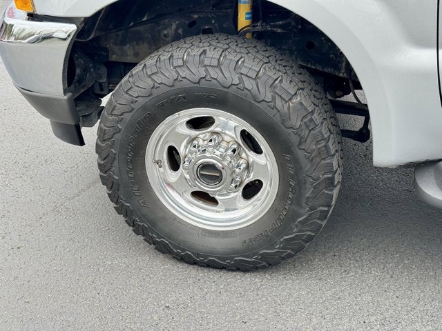 2002 Ford Super Duty F-350 SRW Lariat 4WD