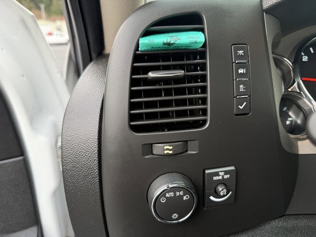 2011 Chevrolet Silverado 3500HD Utility 8ft 4WD