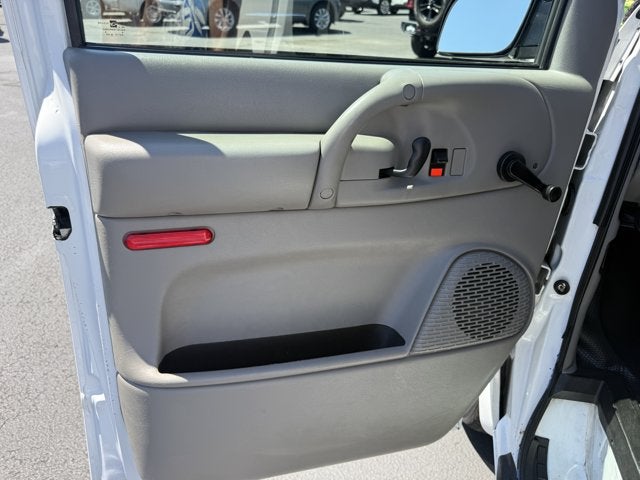2002 Chevrolet Astro Cargo Van 111.2" WB RWD