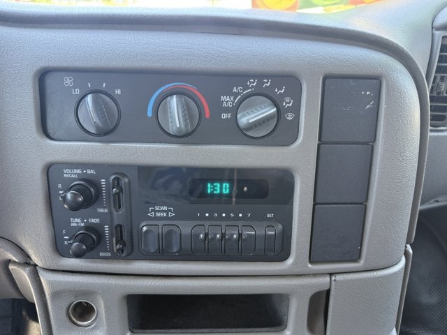 2002 Chevrolet Astro Cargo Van 111.2" WB RWD