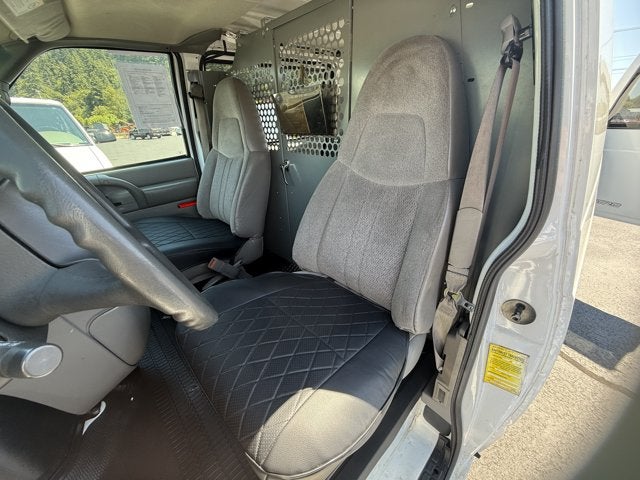 2002 Chevrolet Astro Cargo Van 111.2" WB RWD