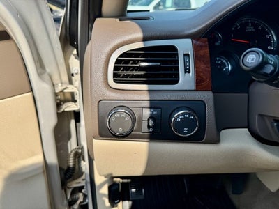 2009 Chevrolet Suburban LT w/1LT 4WD