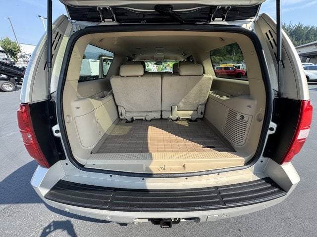 2009 Chevrolet Suburban LT w/1LT 4WD