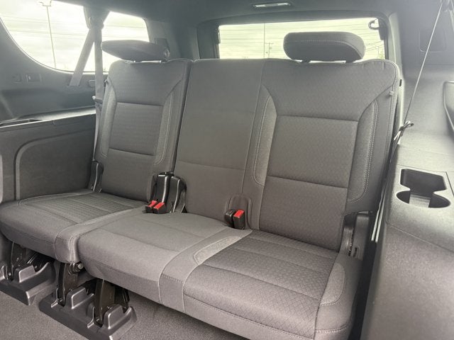2022 Chevrolet Suburban LS