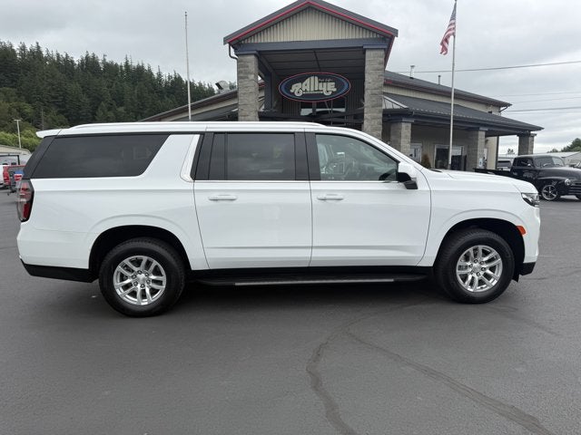 2022 Chevrolet Suburban LS