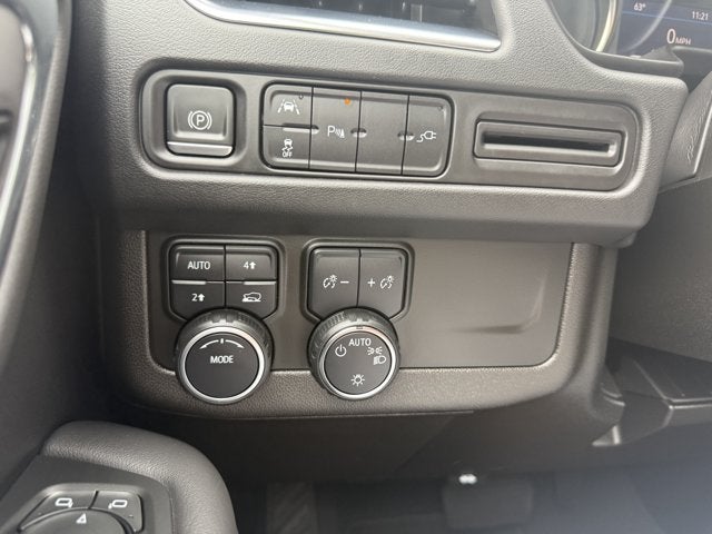 2022 Chevrolet Suburban LS