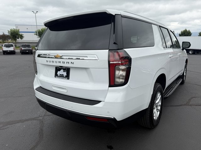 2022 Chevrolet Suburban LS