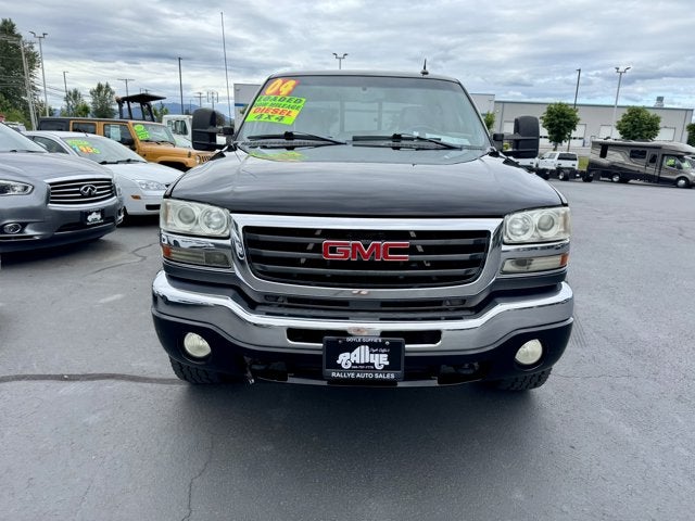 2004 GMC Sierra 2500HD SLT 4WD