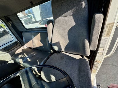 2000 International 4700 DT466 Rollback