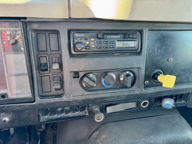 2000 International 4700 DT466 Rollback