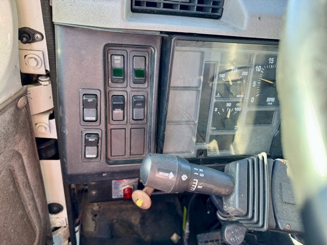 2000 International 4700 DT466 Rollback