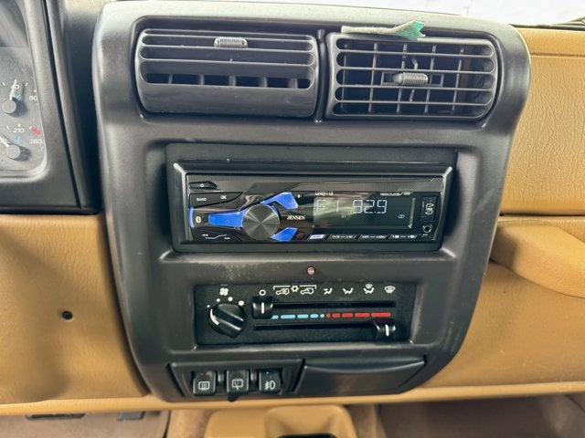 1998 Jeep Wrangler Sahara 4WD