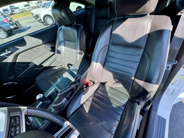 2013 Ford Mustang V6 Premium