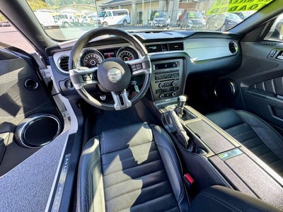 2013 Ford Mustang V6 Premium