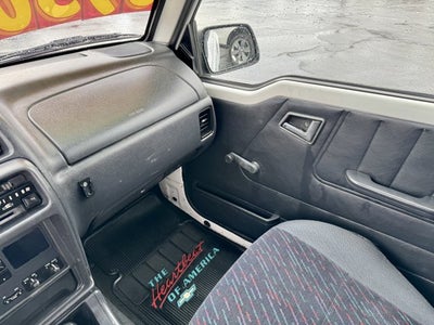 1996 Geo Tracker 4WD Base