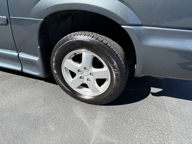 2006 Dodge Grand Caravan SXT Wheelchair