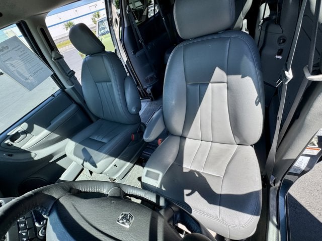 2006 Dodge Grand Caravan SXT Wheelchair