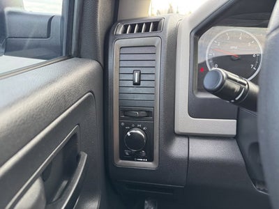 2012 RAM 1500 ST 2WD