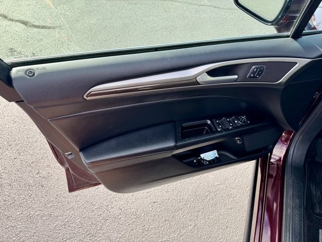 2017 Ford Fusion Energi SE