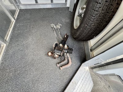 1999 Sooner 3 Horse Slant Horse Trailer