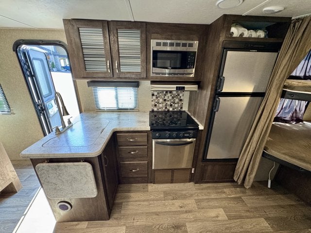 2019 Forest River Vibe Extreme Lite Travel Trailer 28ft